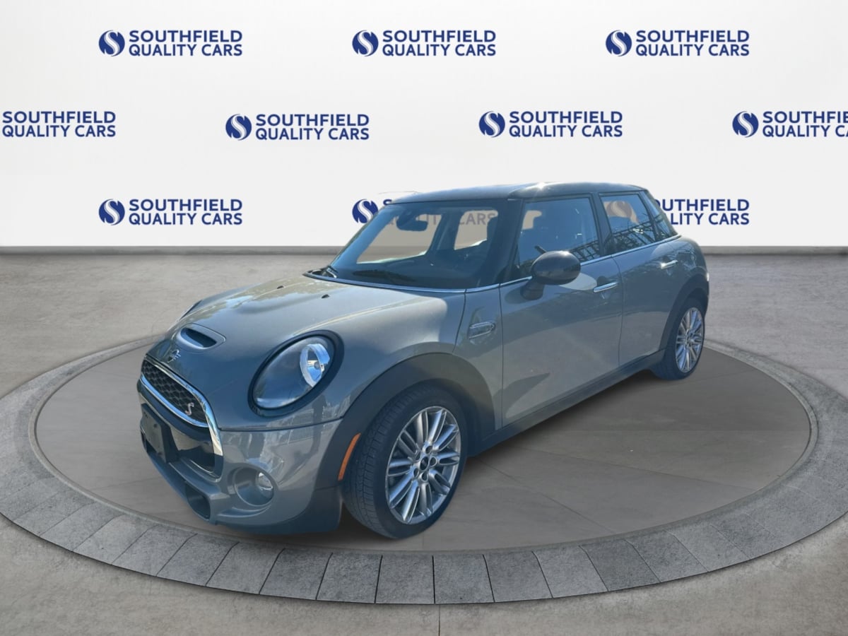 Photo 2 of this MINI Hardtop 4 Door