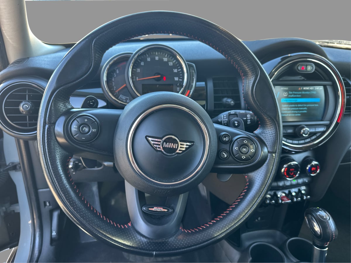 Photo 32 of this MINI Hardtop 4 Door