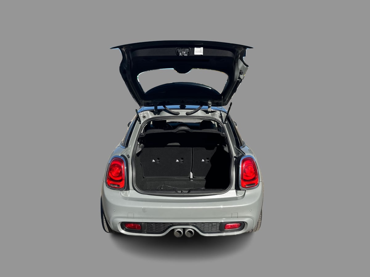 Photo 14 of this MINI Hardtop 4 Door