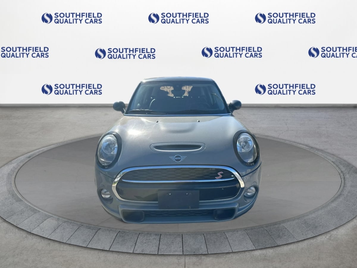 Photo 9 of this MINI Hardtop 4 Door