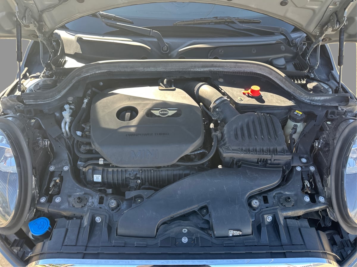 Photo 40 of this MINI Hardtop 4 Door