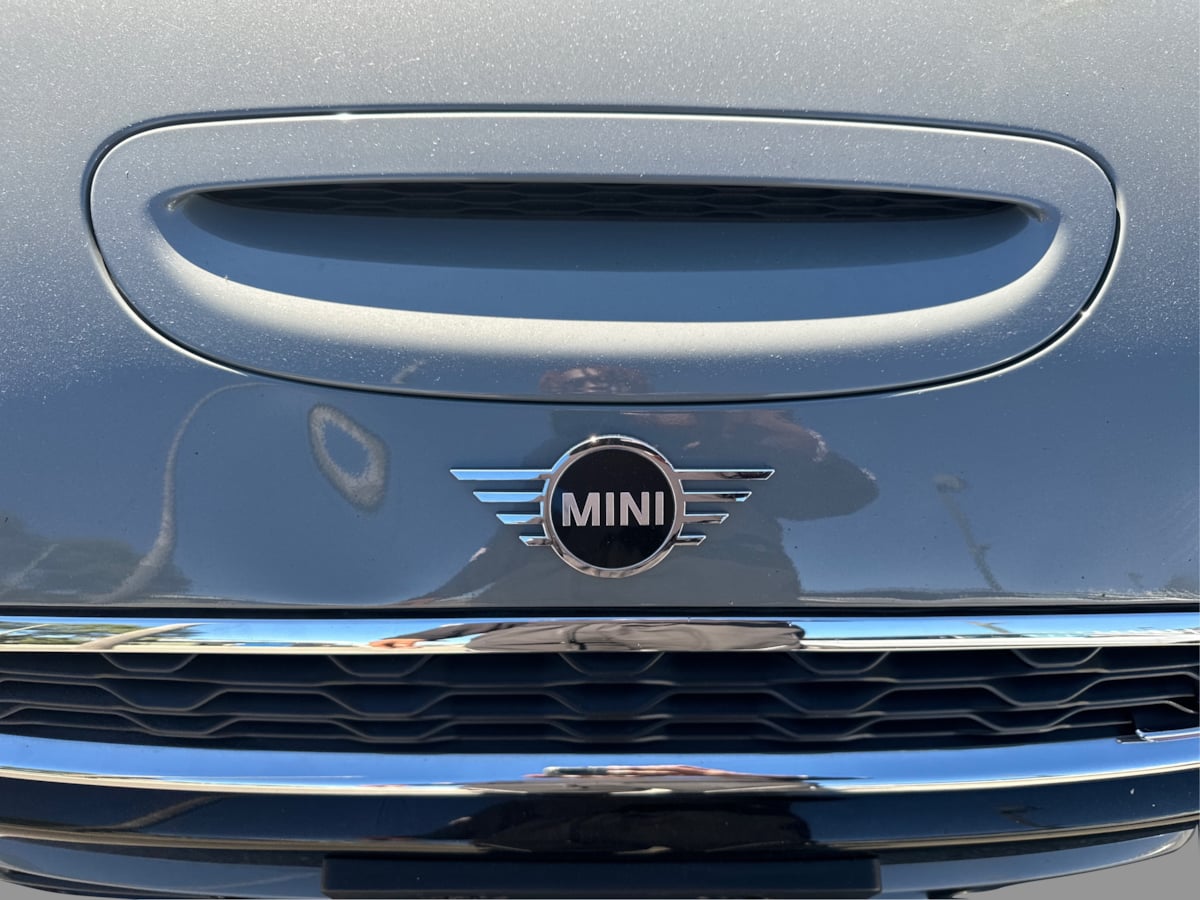 Photo 41 of this MINI Hardtop 4 Door