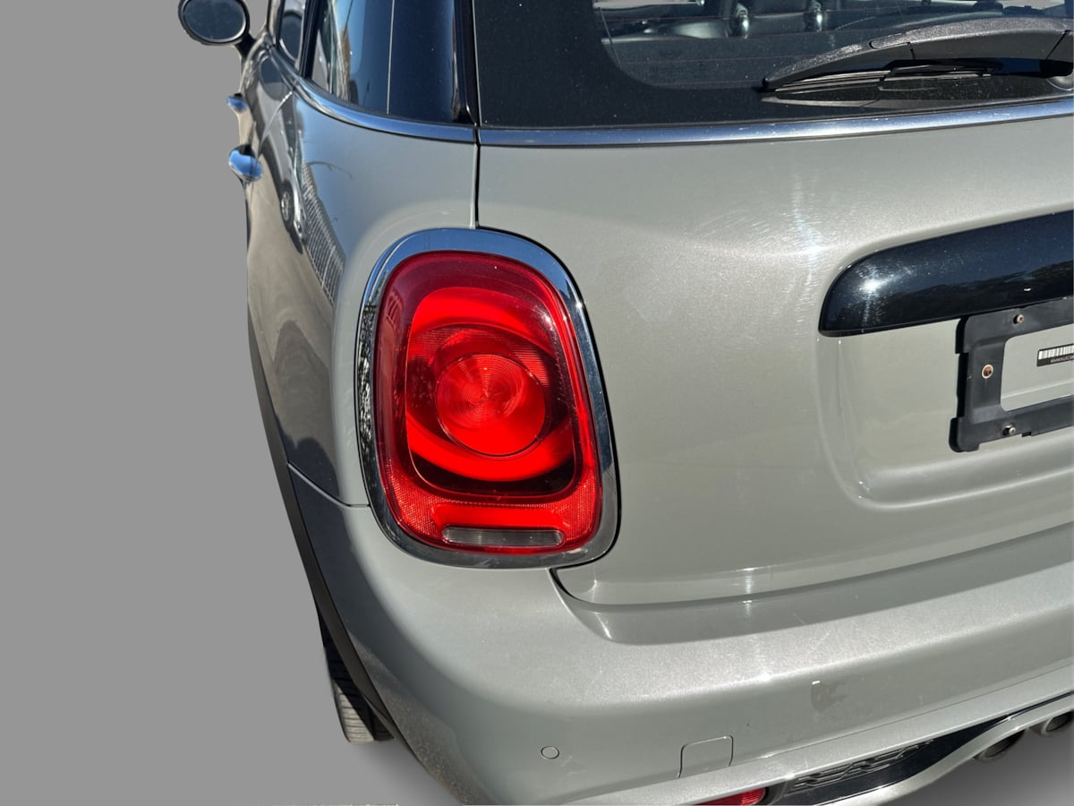 Photo 45 of this MINI Hardtop 4 Door
