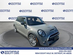 View 2019 MINI Hardtop 4 Door 