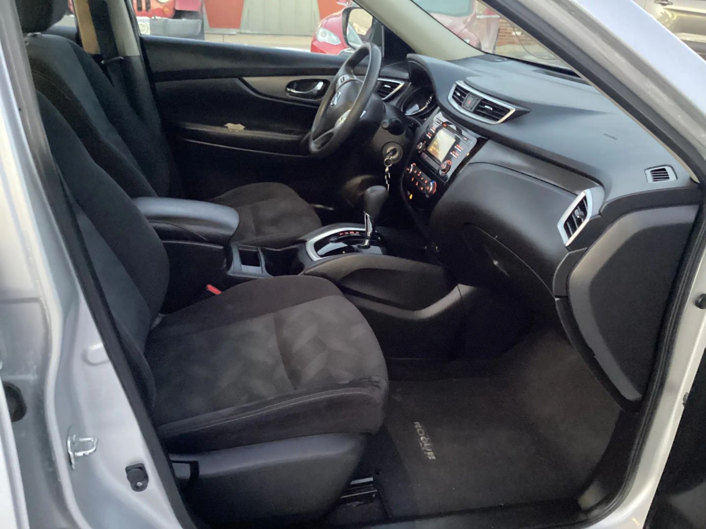 2016 Nissan Rogue S - Photo 14