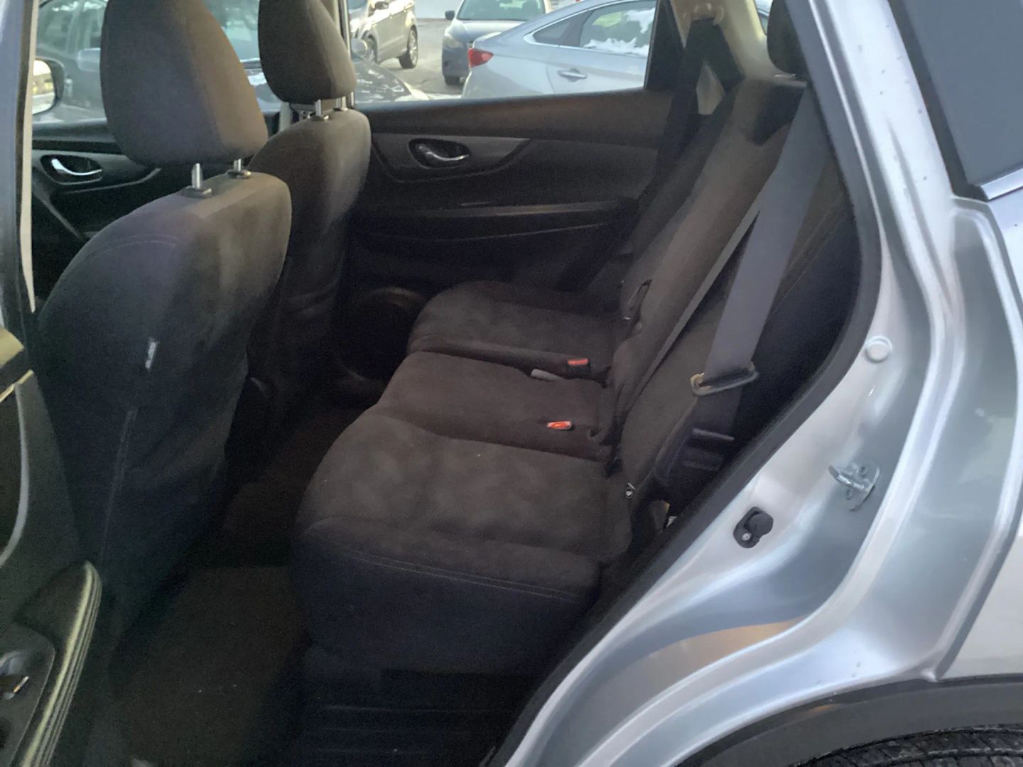 2016 Nissan Rogue S - Photo 18