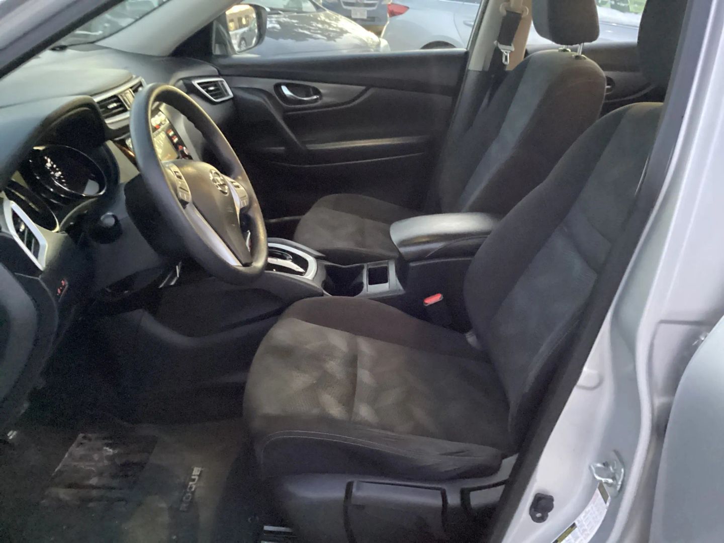 2016 Nissan Rogue S - Photo 19