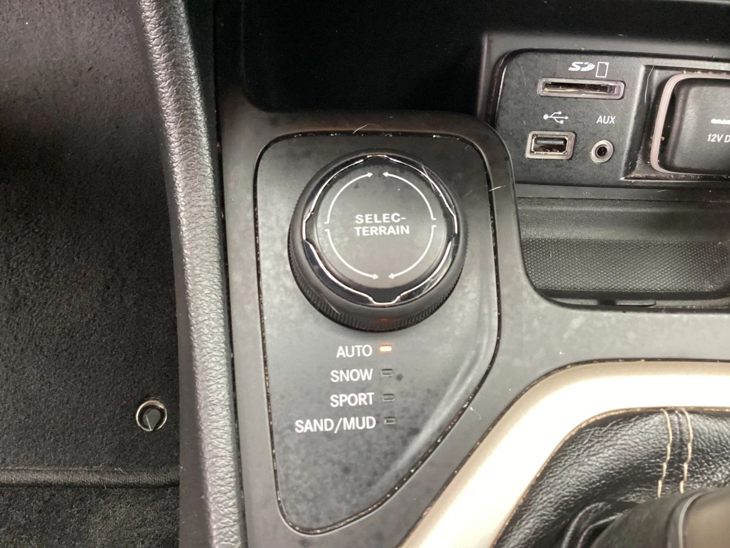2015 Jeep Cherokee Latitude - Photo 31