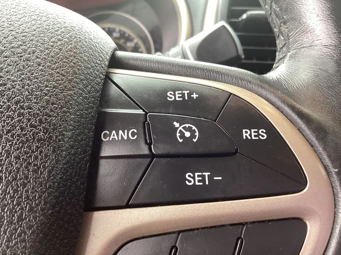 2015 Jeep Cherokee Latitude - Photo 35