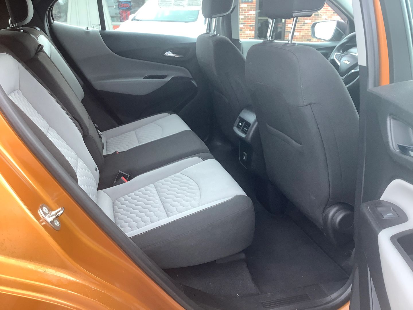 2019 Chevrolet Equinox LS - Photo 13