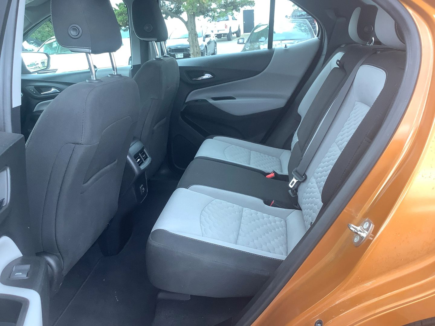 2019 Chevrolet Equinox LS - Photo 16