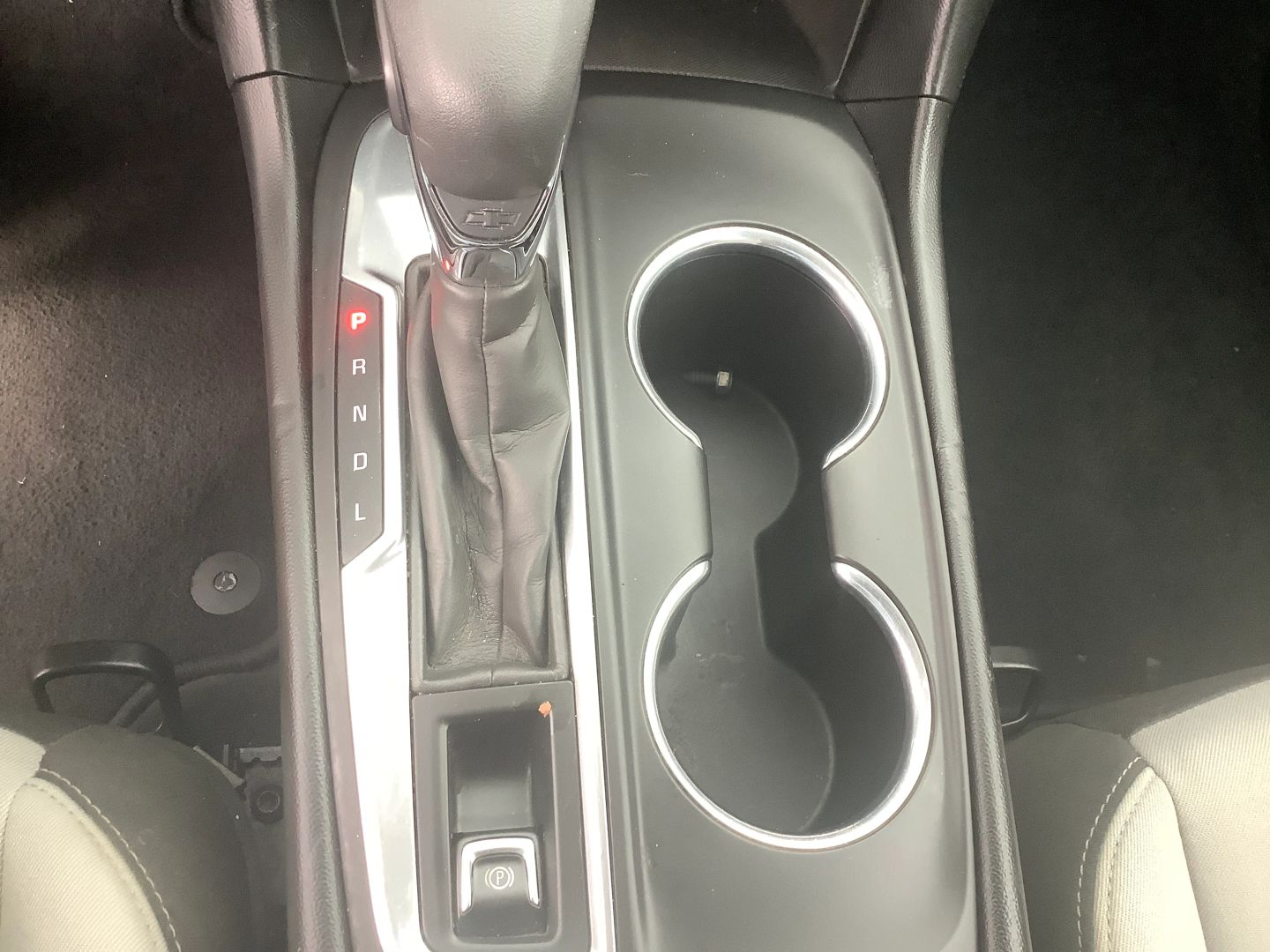 2019 Chevrolet Equinox LS - Photo 24