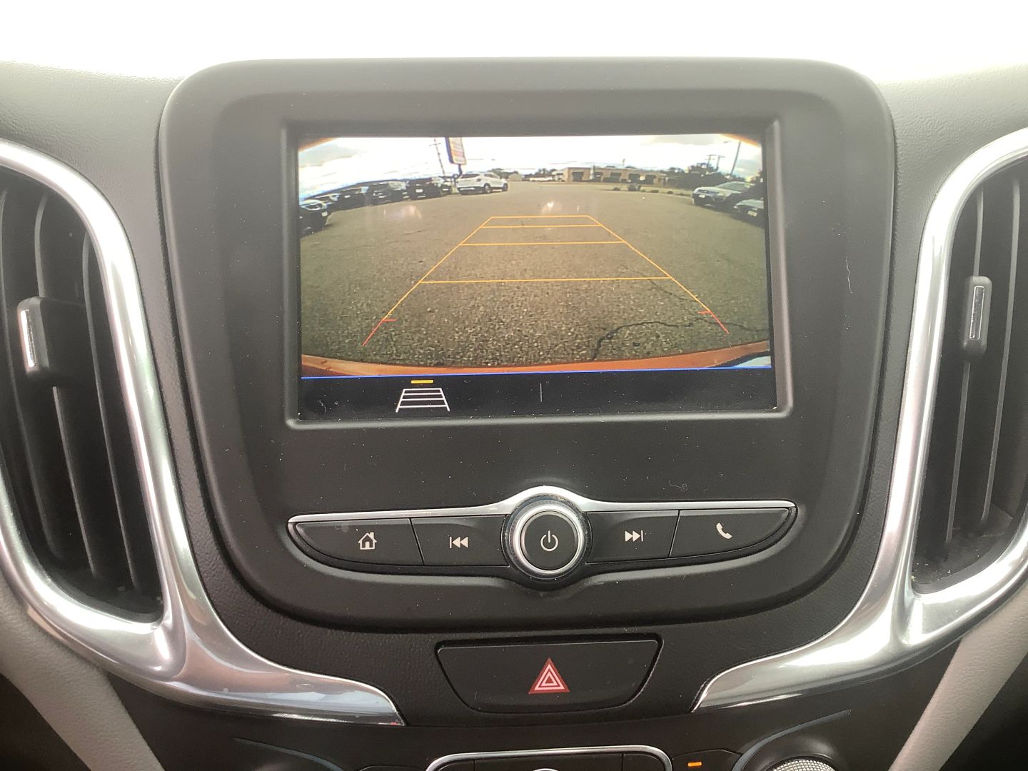 2019 Chevrolet Equinox LS - Photo 26