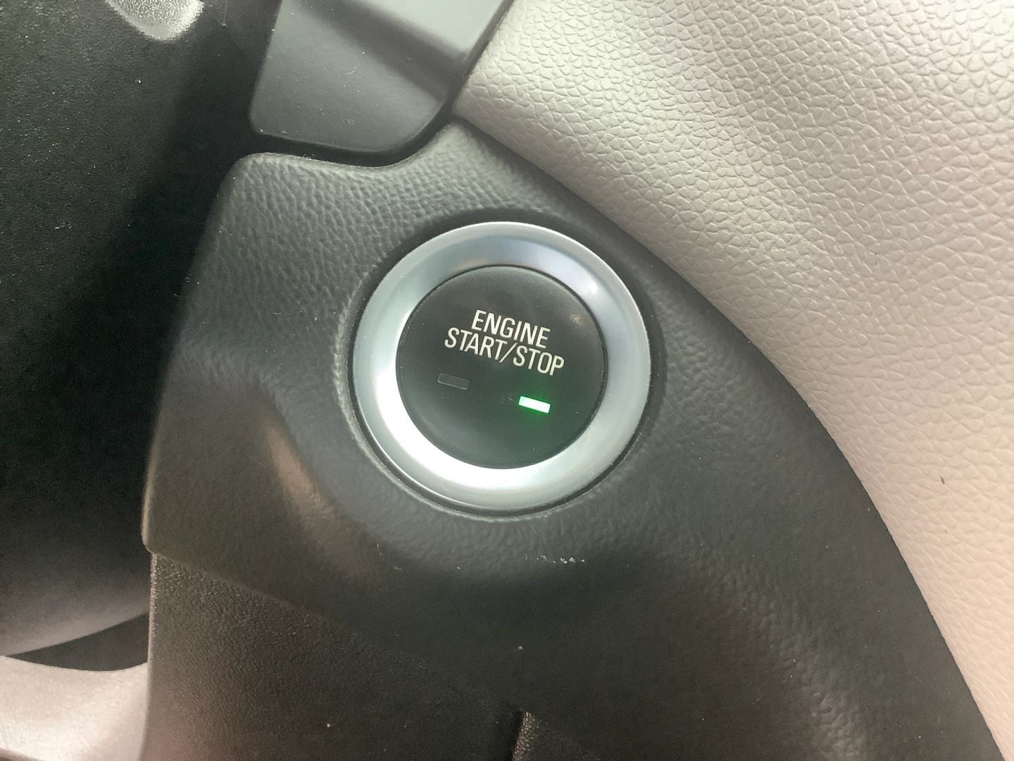 2019 Chevrolet Equinox LS - Photo 27