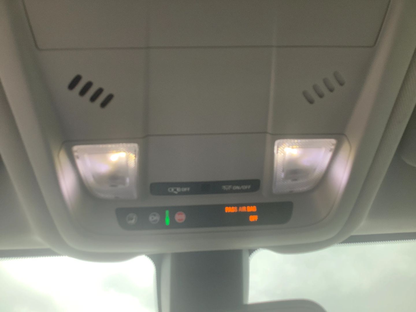 2019 Chevrolet Equinox LS - Photo 34