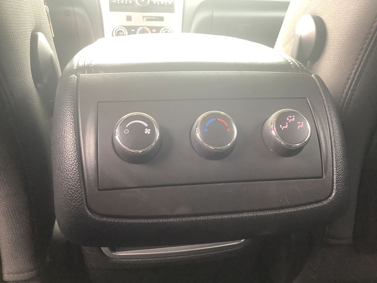 2009 GMC Acadia SLE - Photo 21
