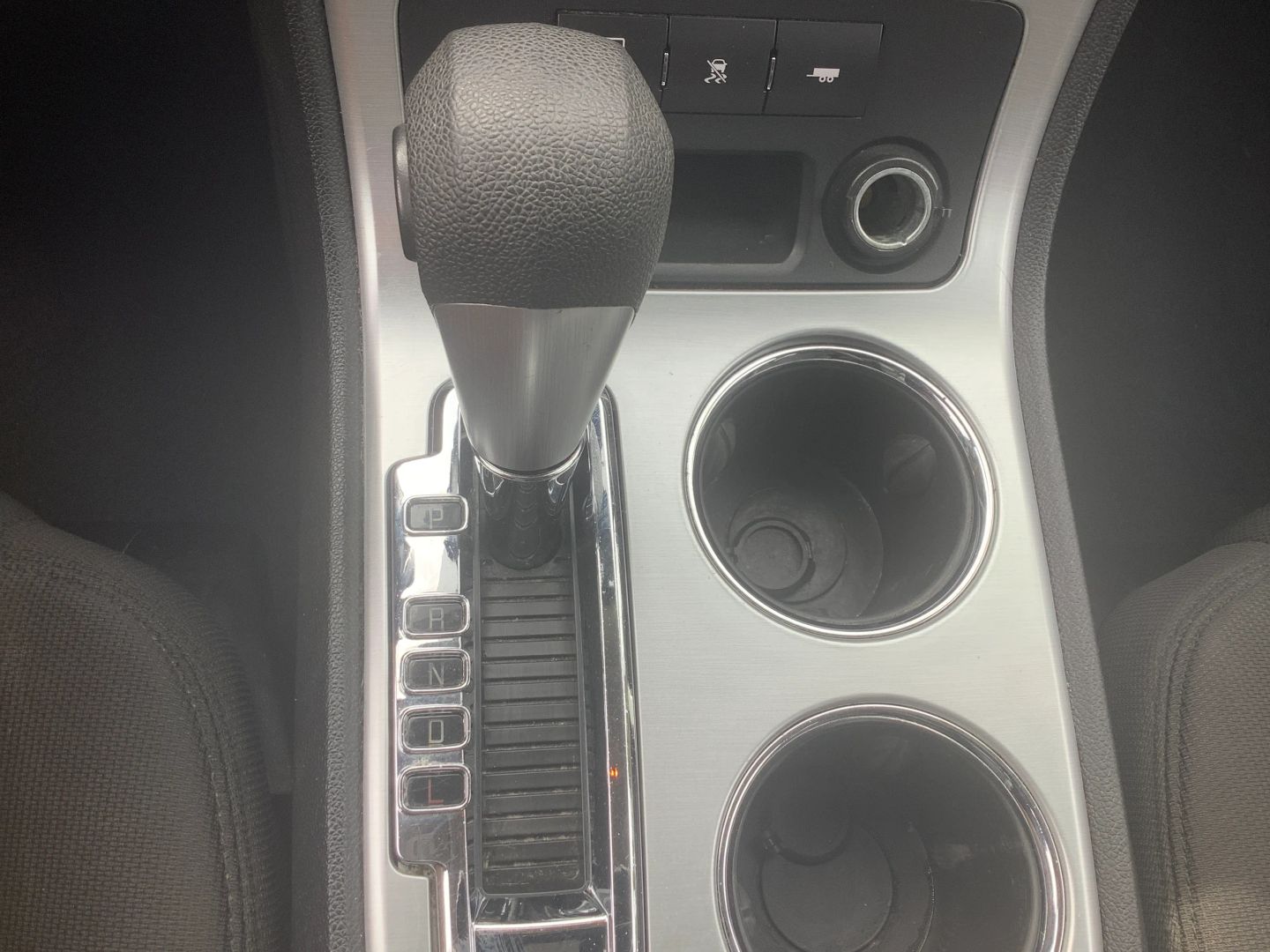 2009 GMC Acadia SLE - Photo 28