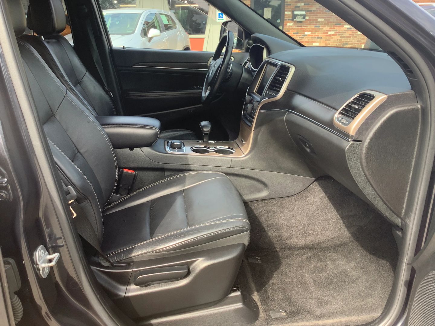 2015 Jeep Grand Cherokee Limited - Photo 12