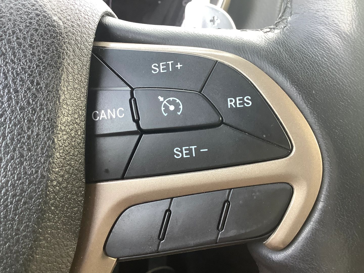 2015 Jeep Grand Cherokee Limited - Photo 45