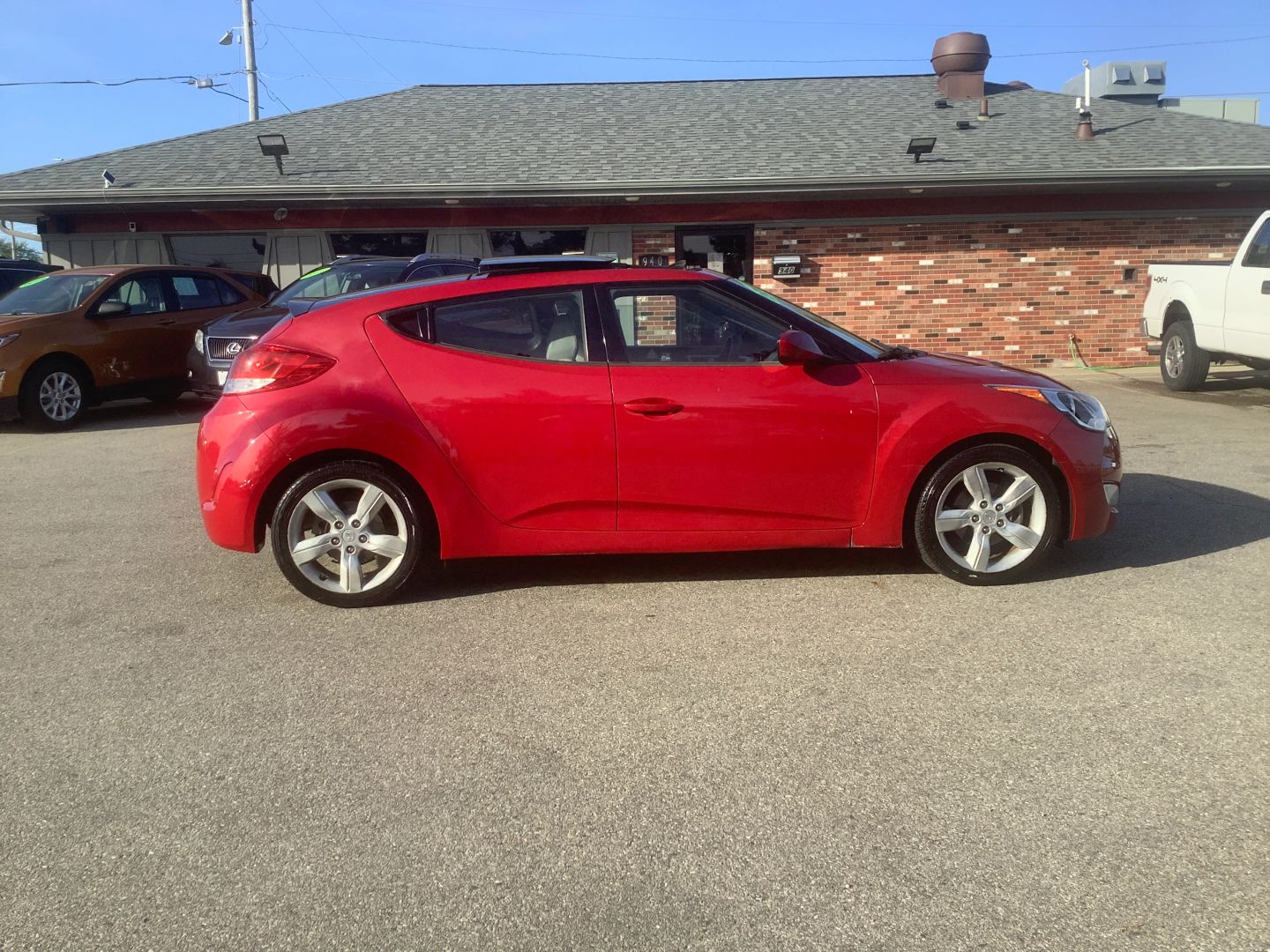 2014 Hyundai Veloster Base - Photo 11