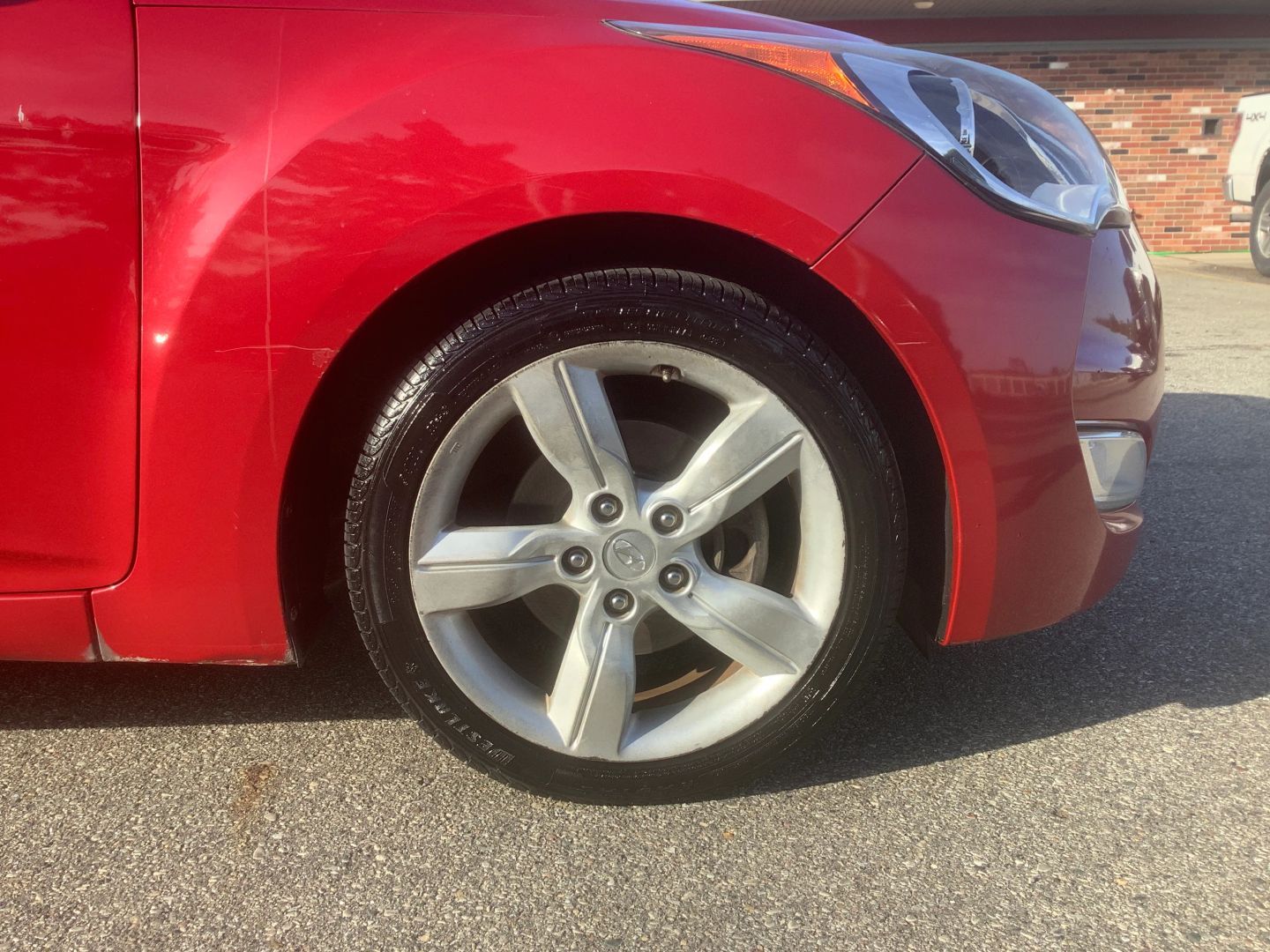 2014 Hyundai Veloster Base - Photo 22