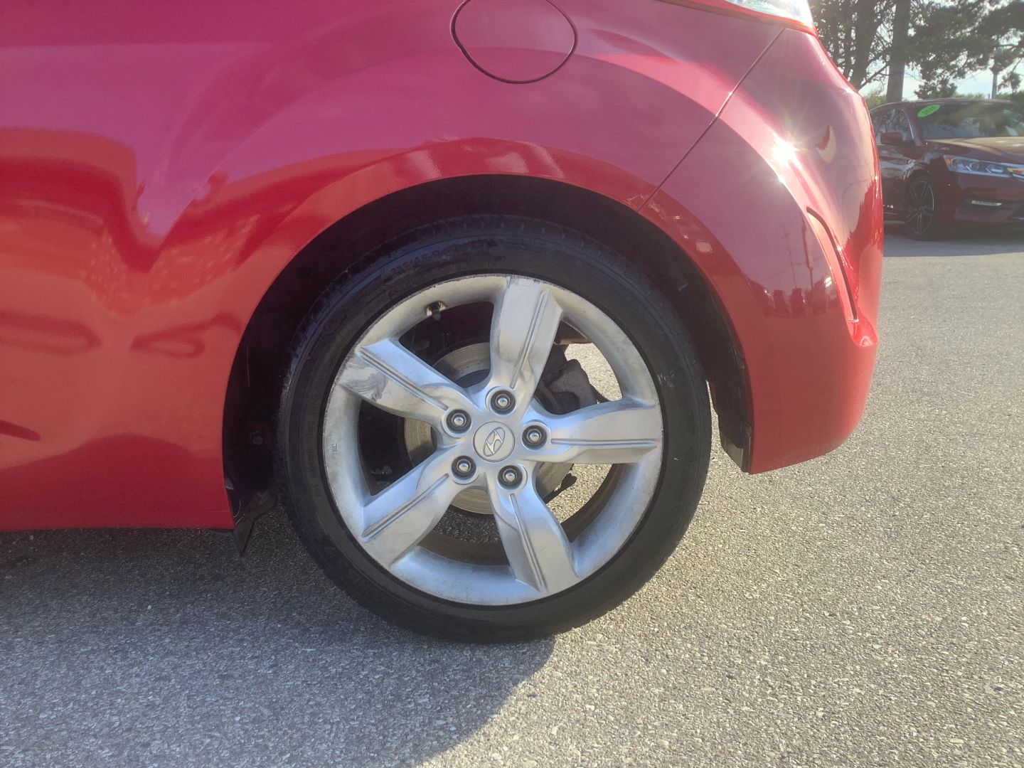 2014 Hyundai Veloster Base - Photo 24