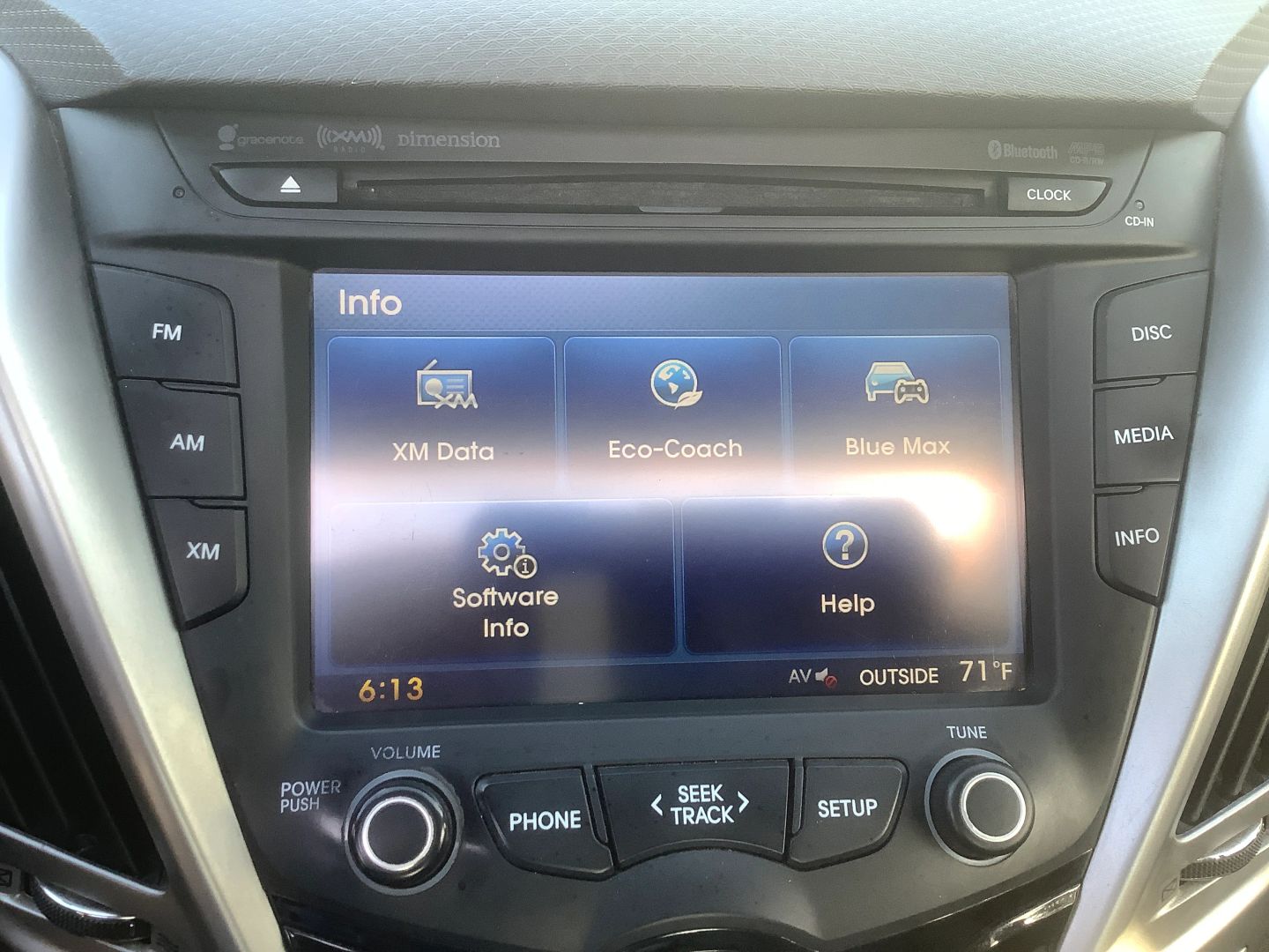 2014 Hyundai Veloster Base - Photo 35