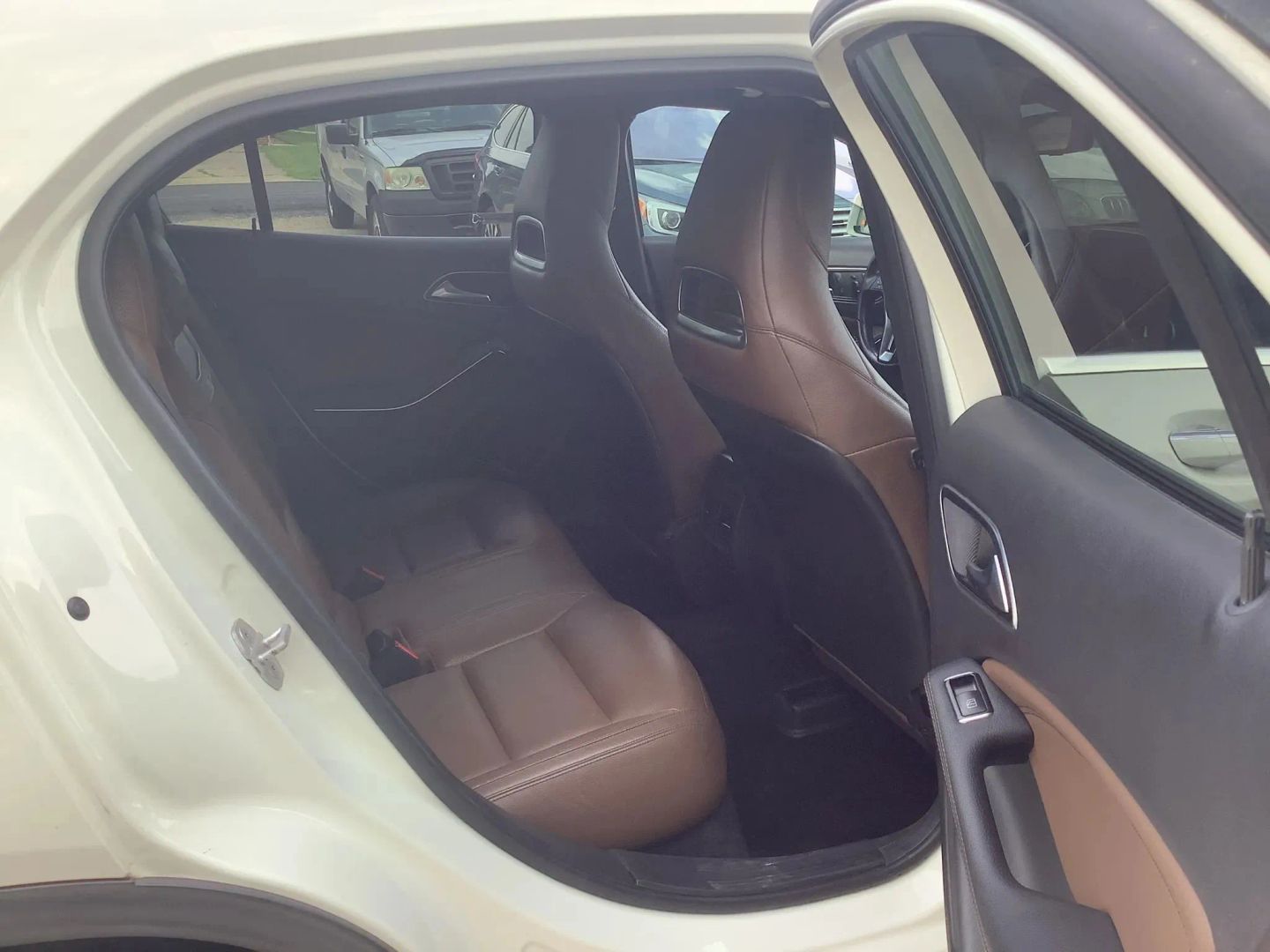 2015 Mercedes-Benz GLA-Class GLA250 - Photo 14