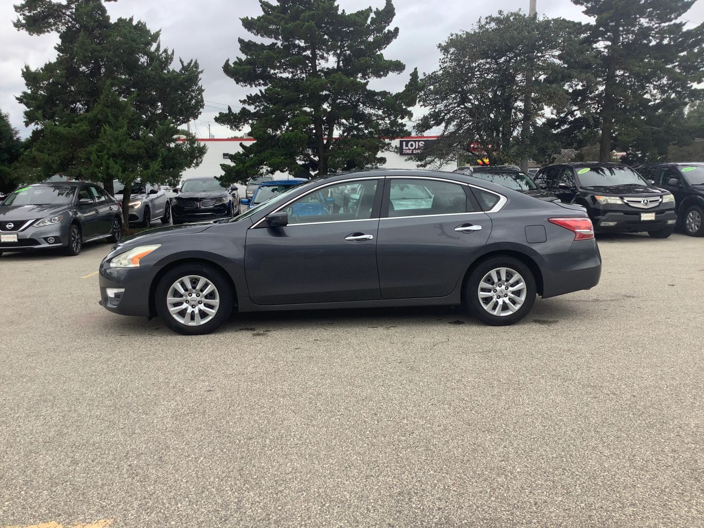 Photo 5 of this Nissan Altima