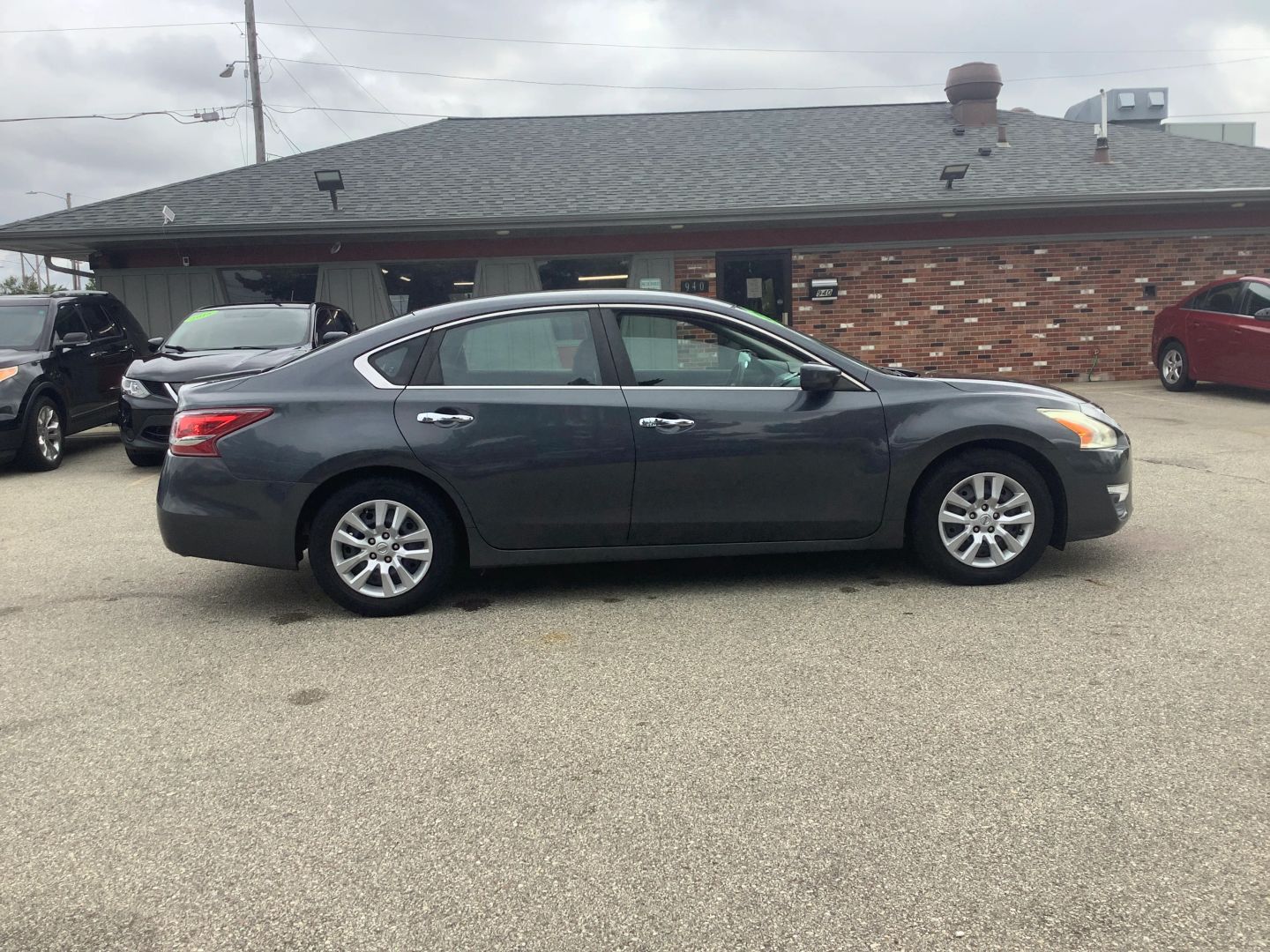 Photo 11 of this Nissan Altima