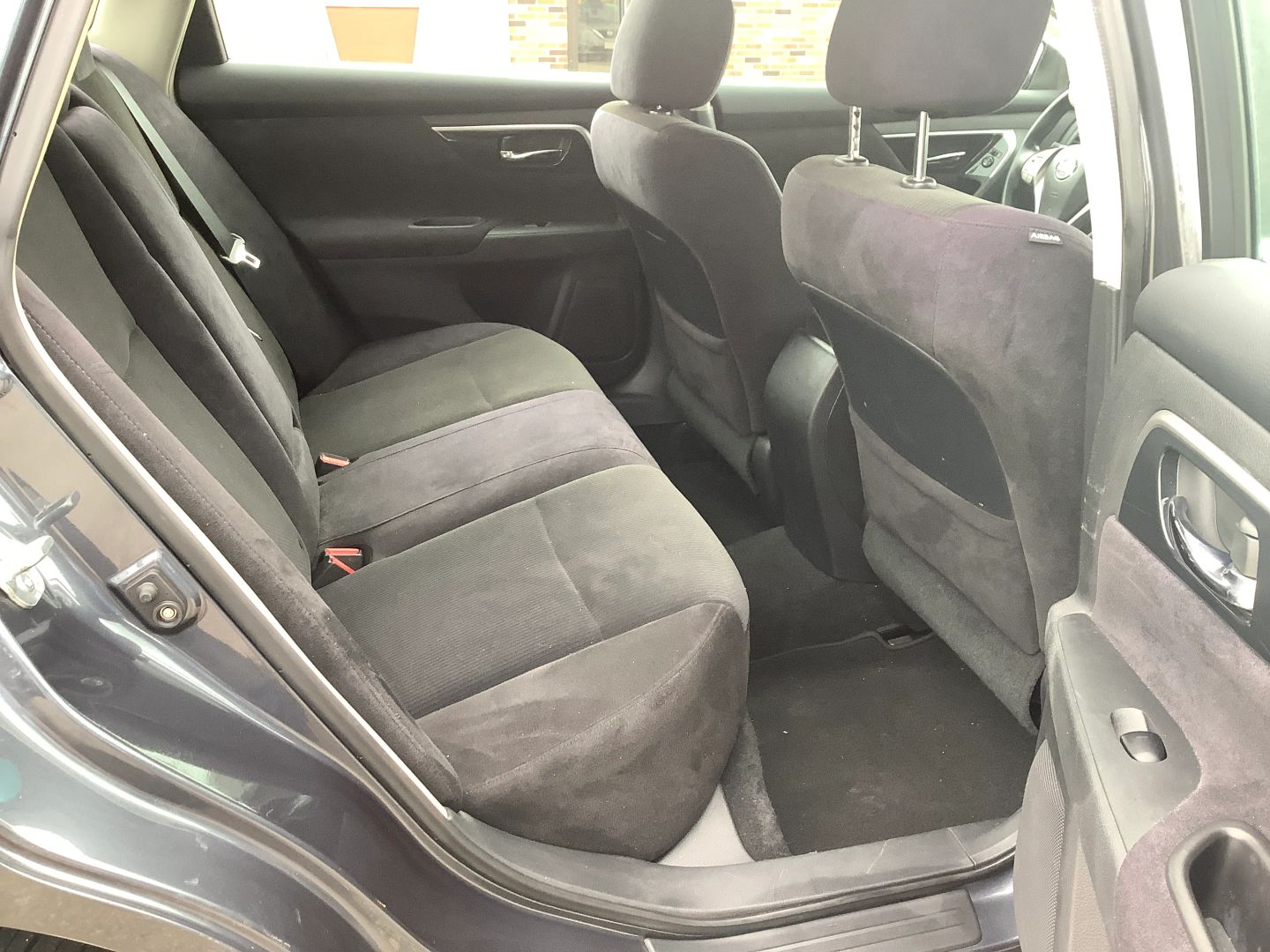 Photo 13 of this Nissan Altima