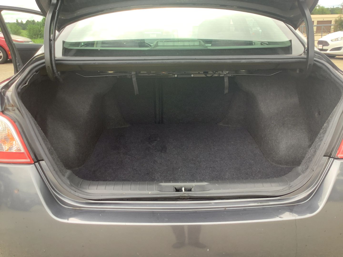2013 Nissan Altima Sedan S - Photo 19