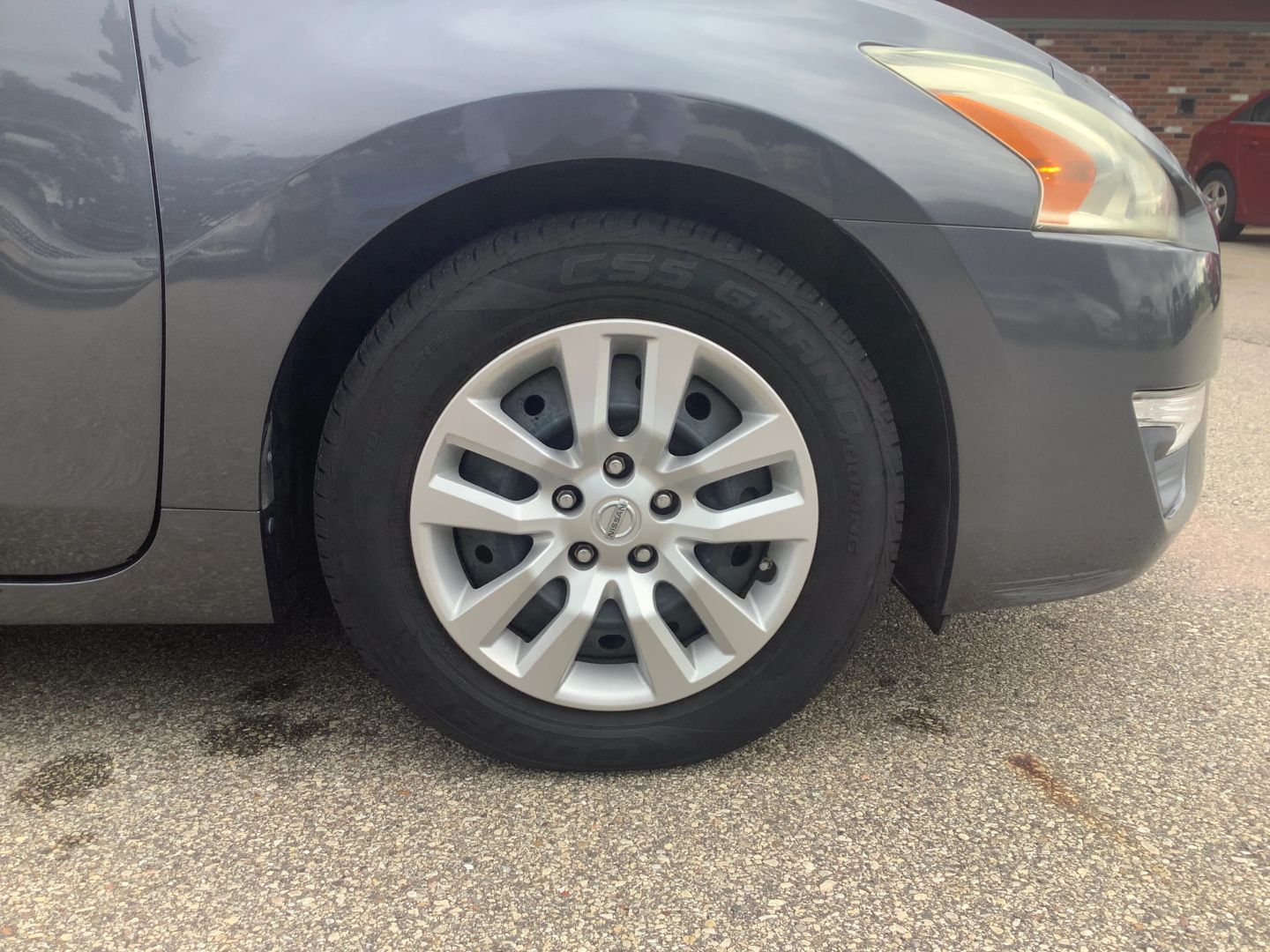 Photo 21 of this Nissan Altima