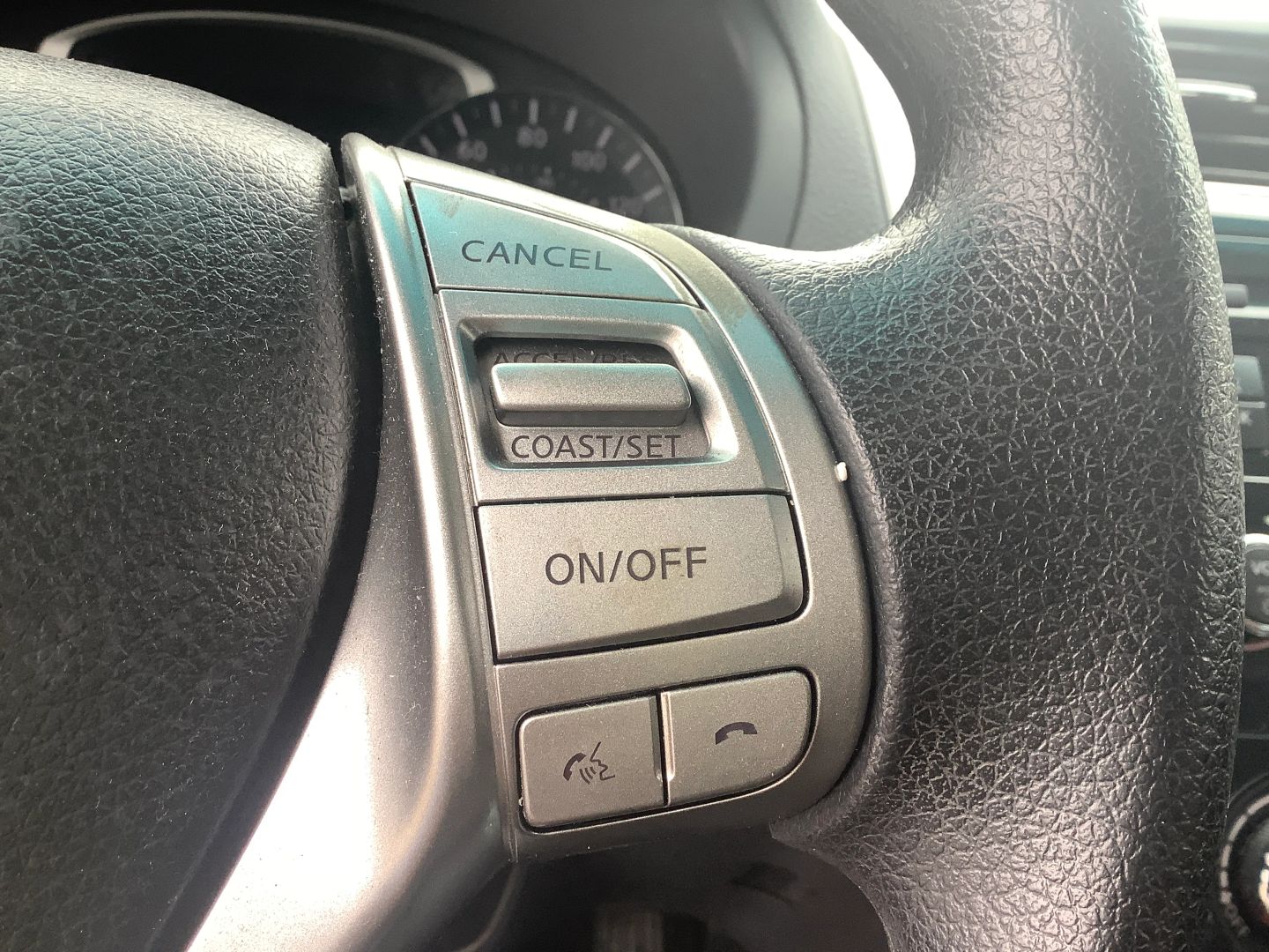 Photo 32 of this Nissan Altima