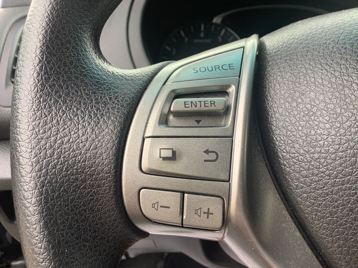 Photo 33 of this Nissan Altima