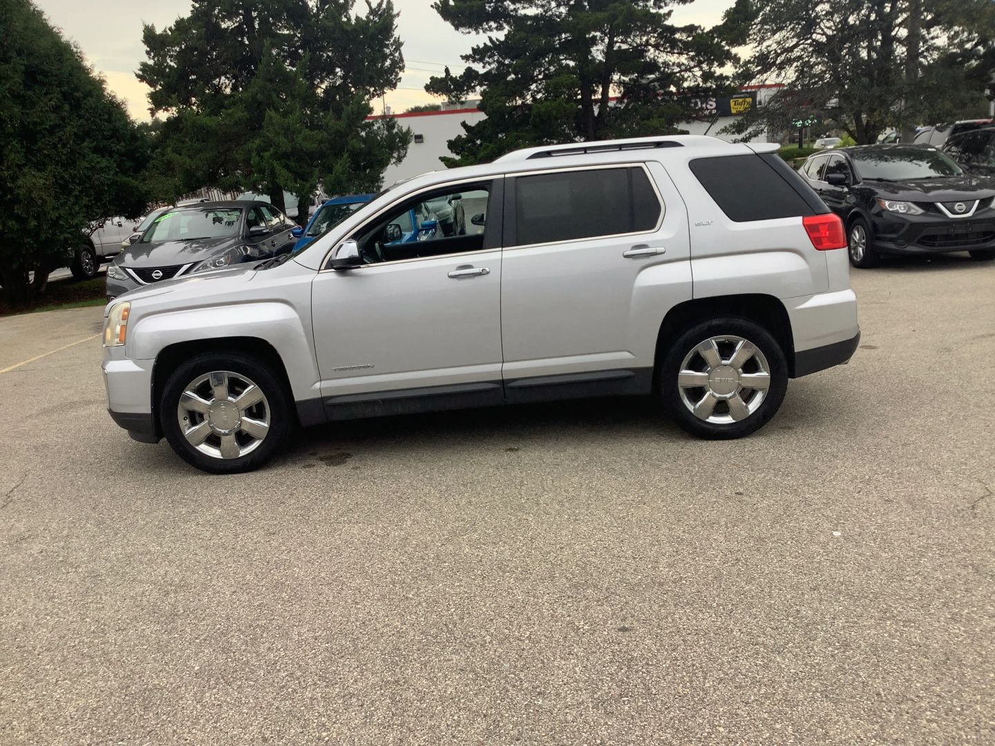 Photo 5 of this GMC Terrain