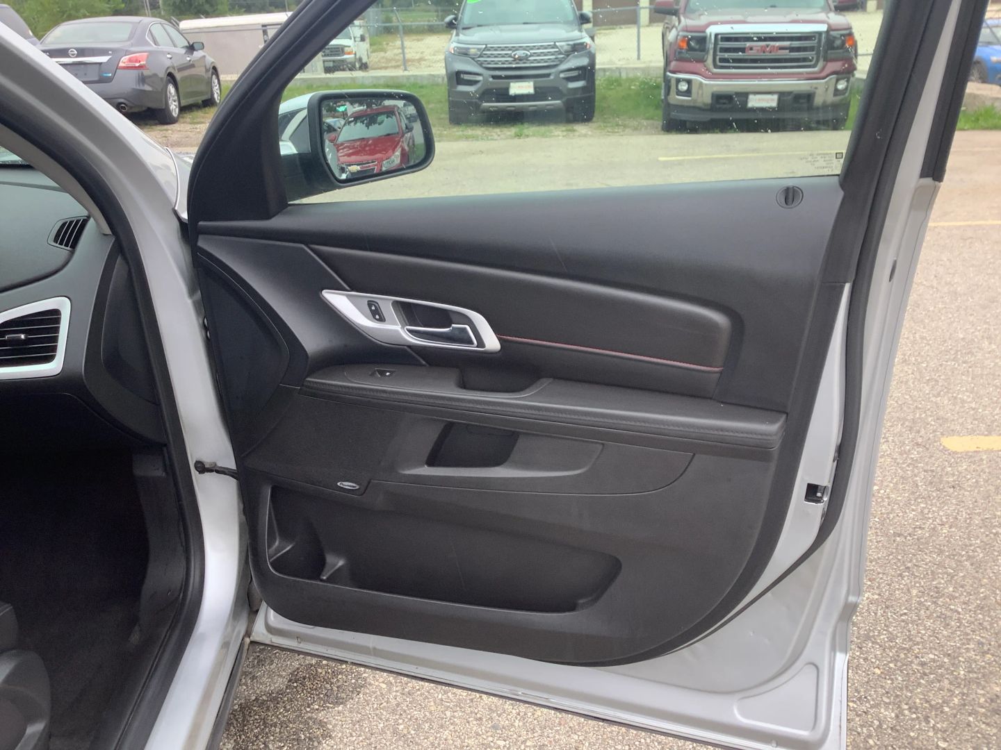 Photo 14 of this GMC Terrain
