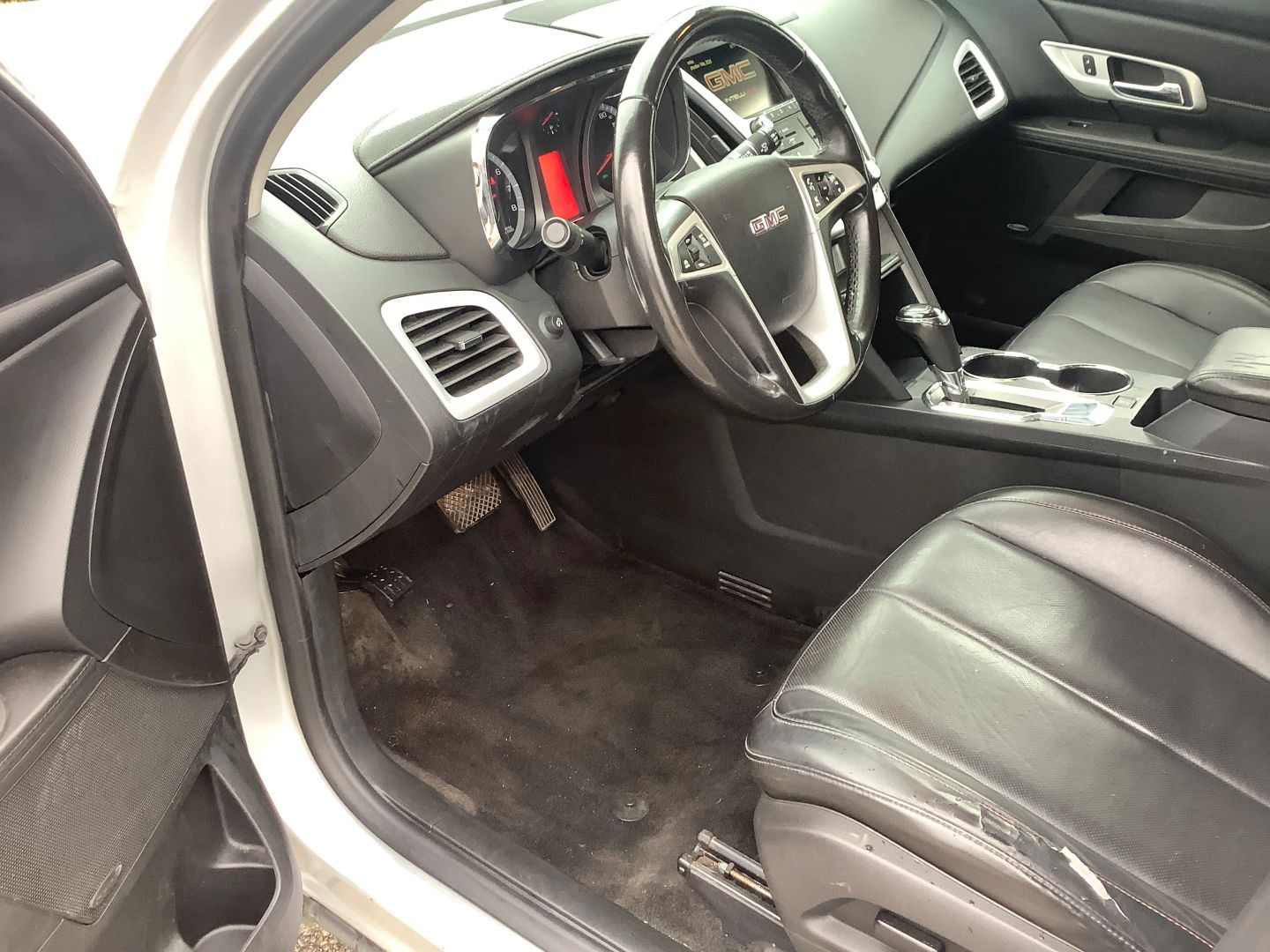 Photo 20 of this GMC Terrain