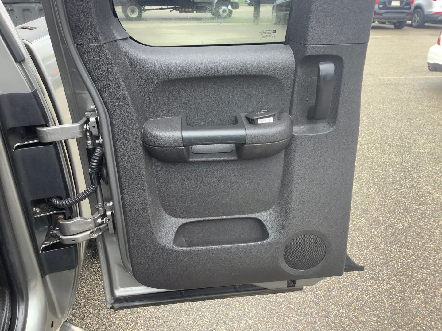 Photo 21 of this Chevrolet Silverado 1500