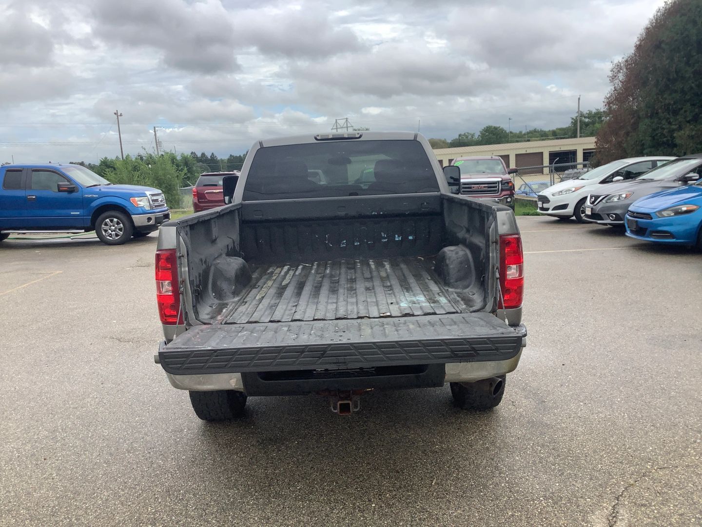Photo 24 of this Chevrolet Silverado 1500