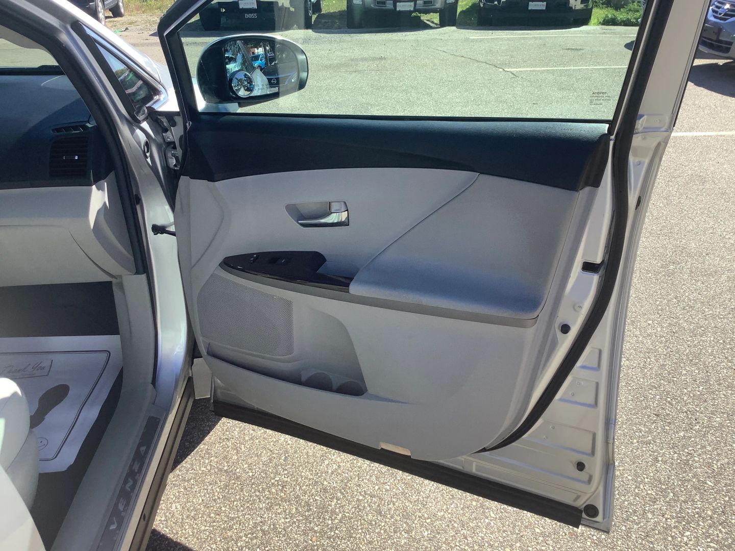 Photo 13 of this Toyota Venza