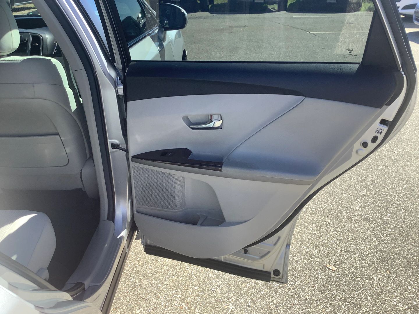 Photo 15 of this Toyota Venza