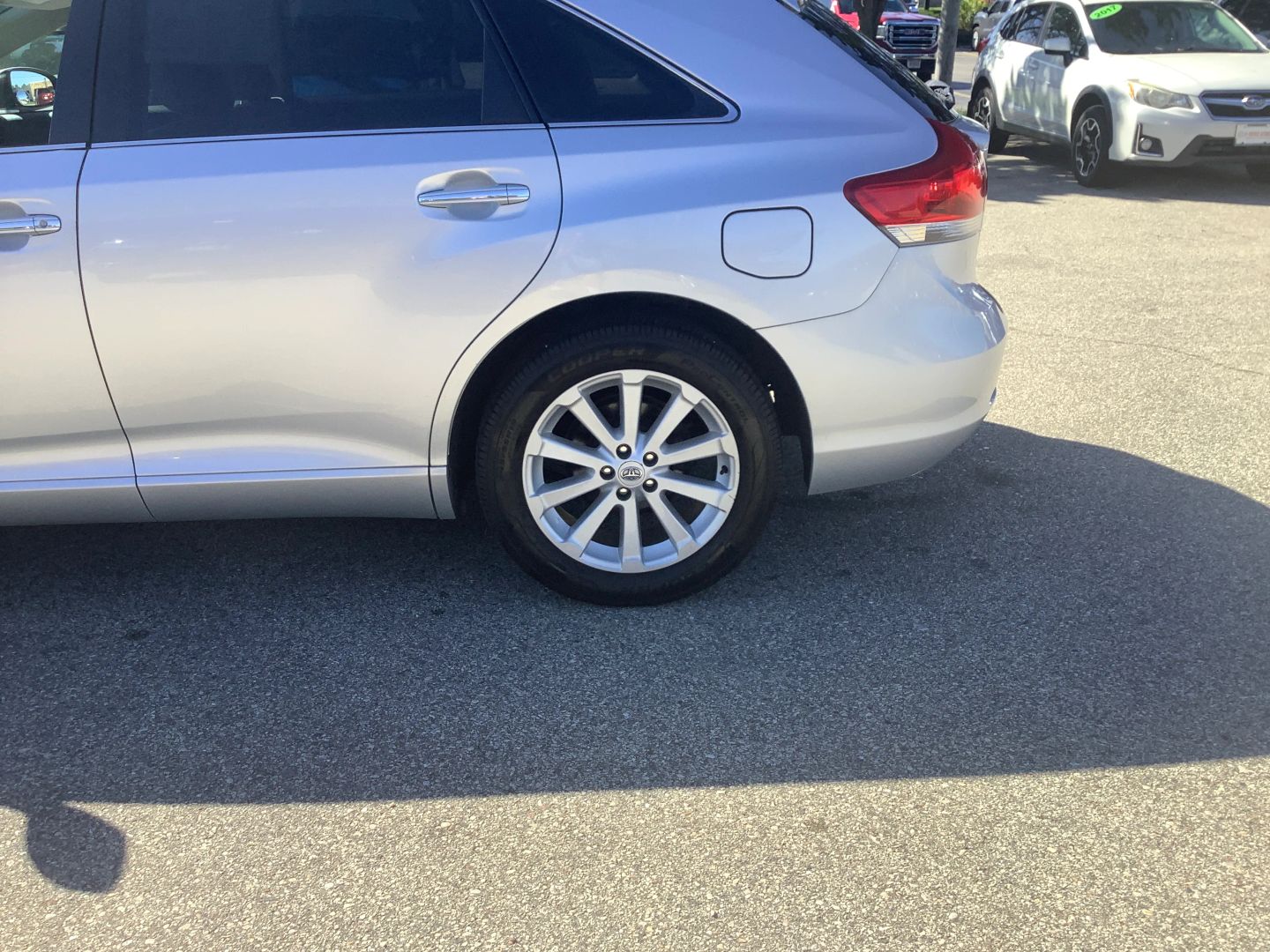 Photo 29 of this Toyota Venza