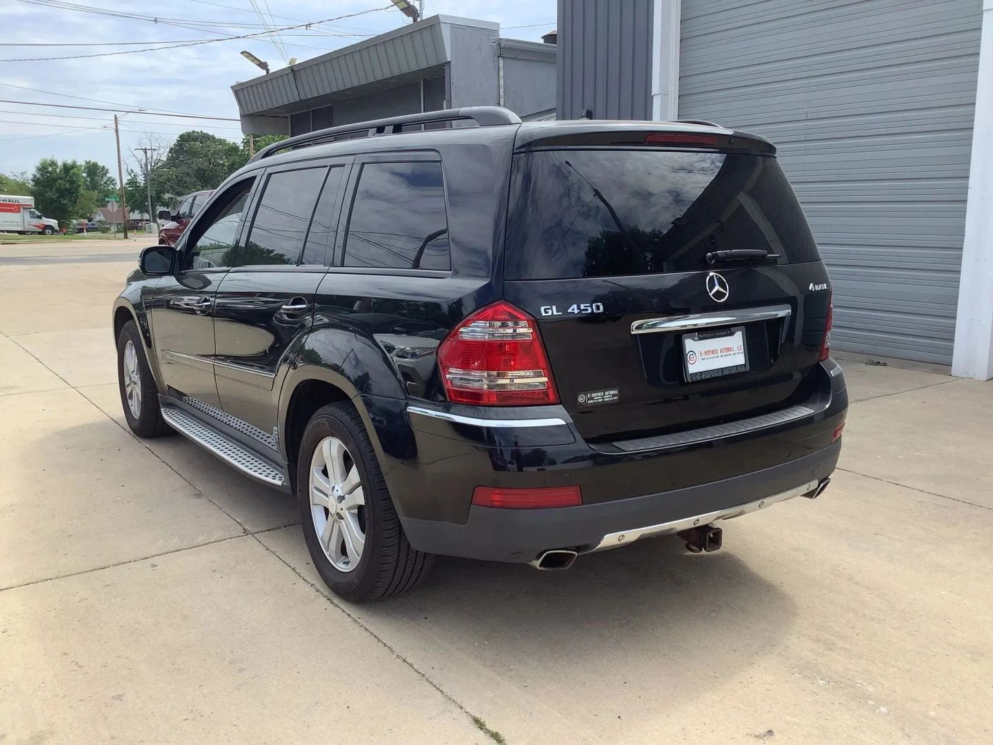 Photo 7 of this Mercedes-Benz GL450