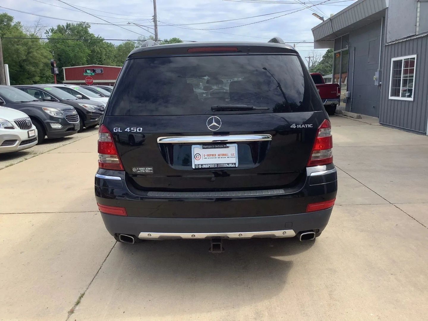 Photo 8 of this Mercedes-Benz GL450