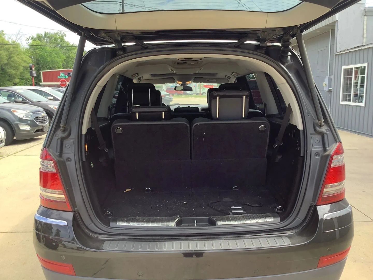 Photo 15 of this Mercedes-Benz GL450