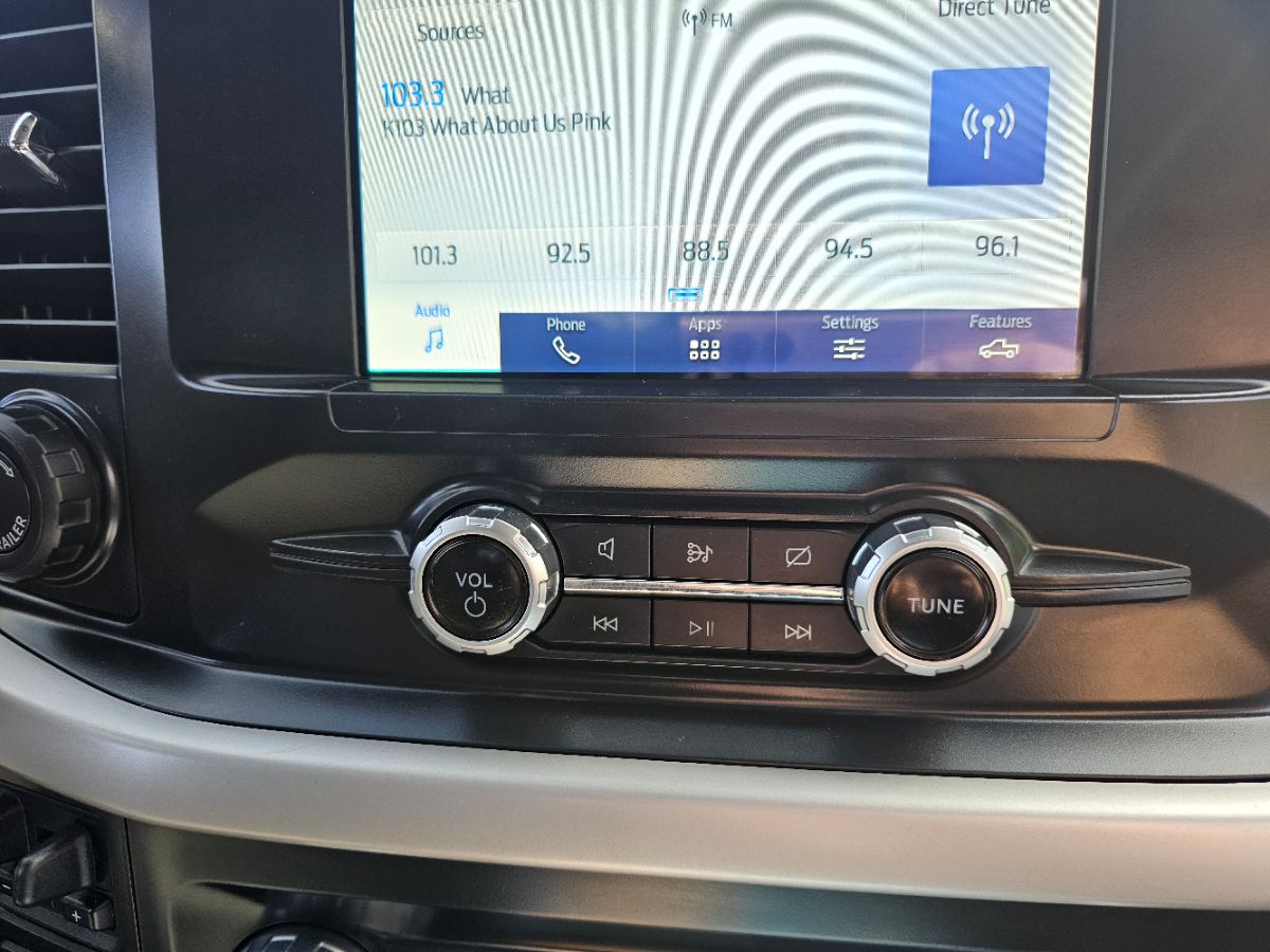 2022 Ford F-150 XLT photo 9