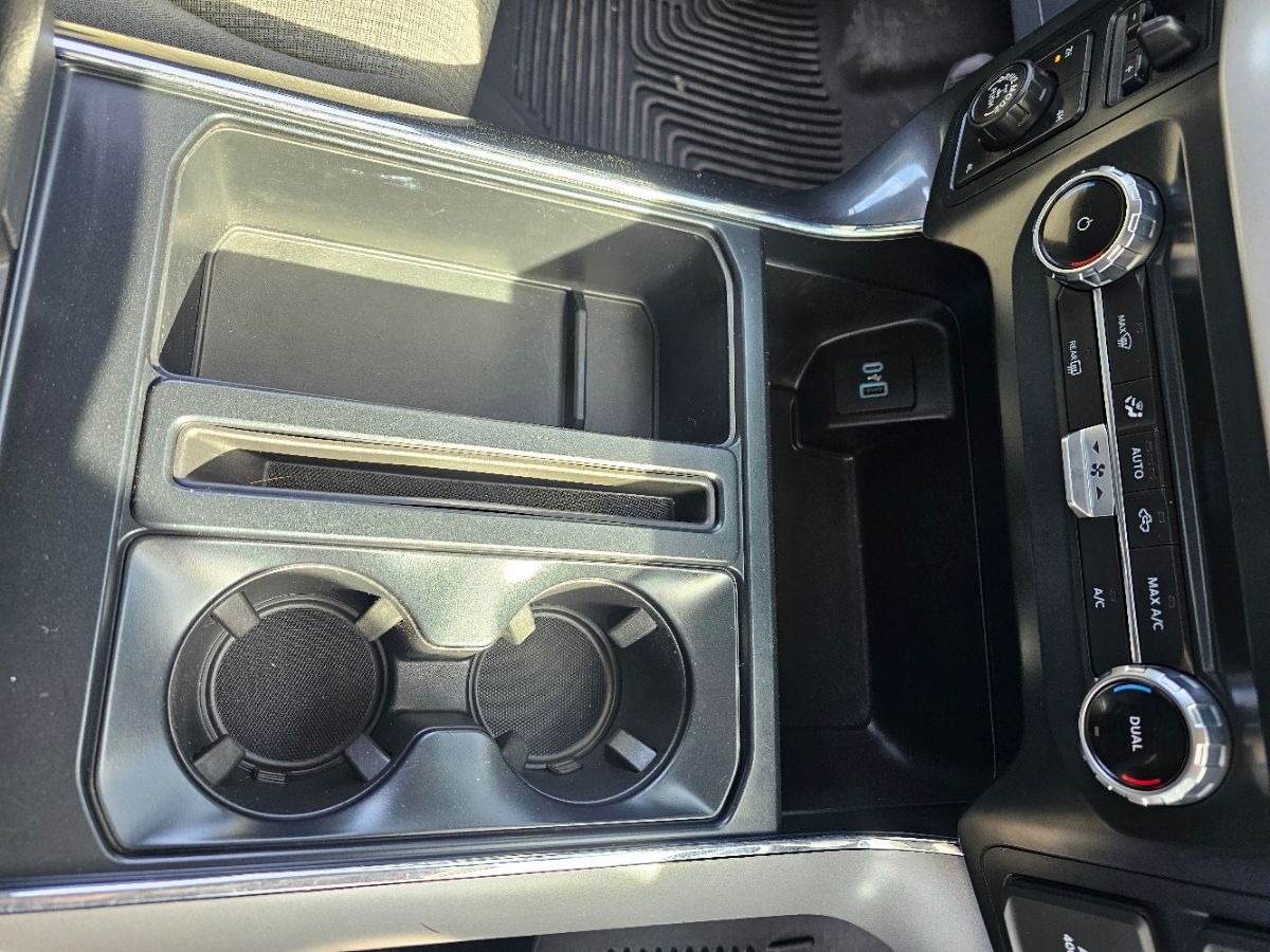 2022 Ford F-150 XLT photo 11