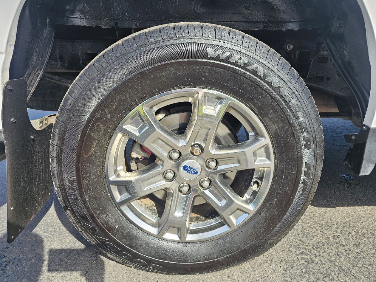 2022 Ford F-150 XLT photo 14