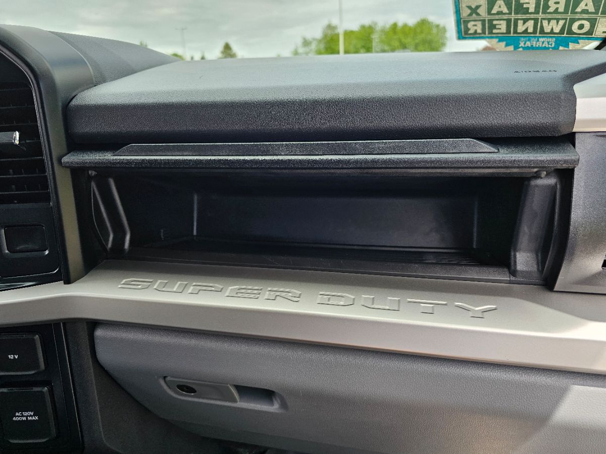 2023 Ford F-350 XLT photo 11